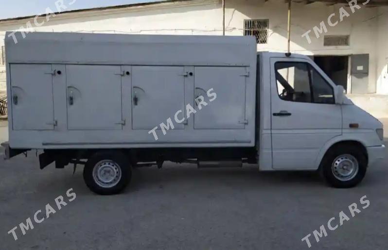 Mercedes-Benz W212 1998 - 300 000 TMT - Aşgabat - img 2