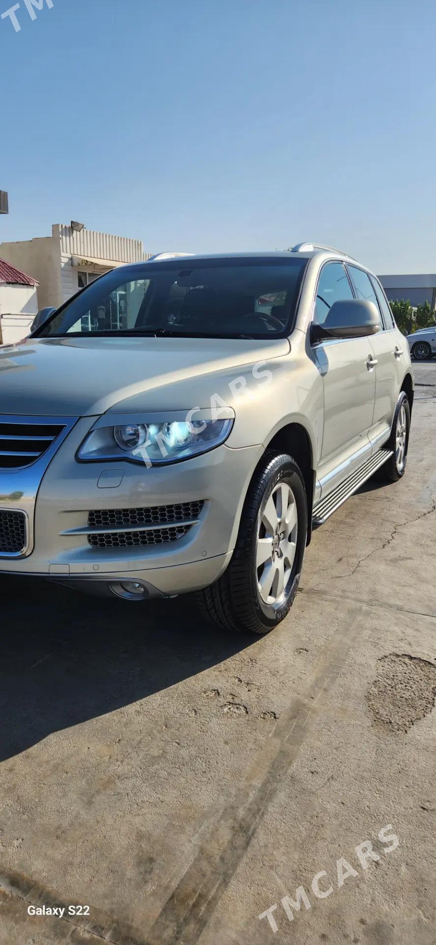 Volkswagen Touareg 2008 - 230 000 TMT - Мары - img 4