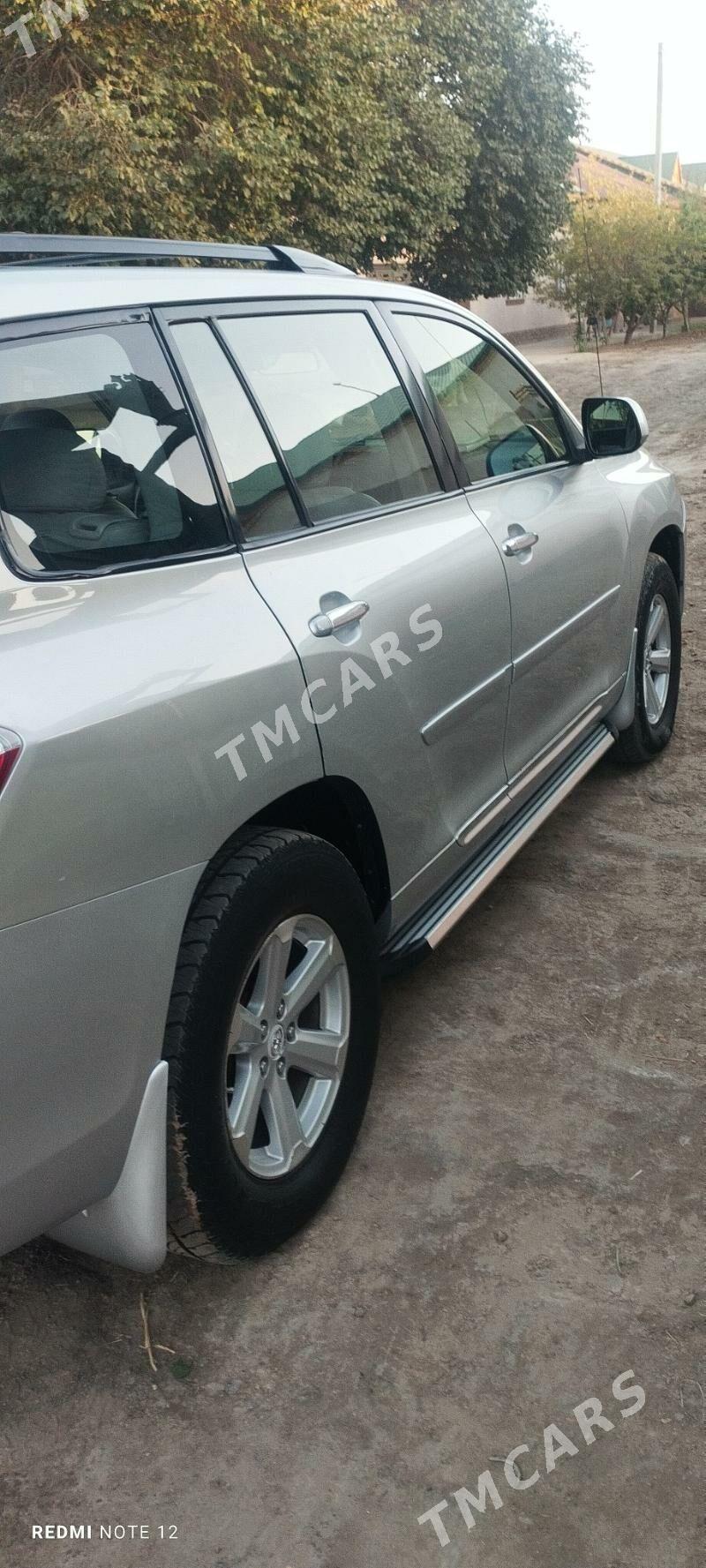 Toyota Highlander 2008 - 320 000 TMT - Гурбансолтан Едже - img 2