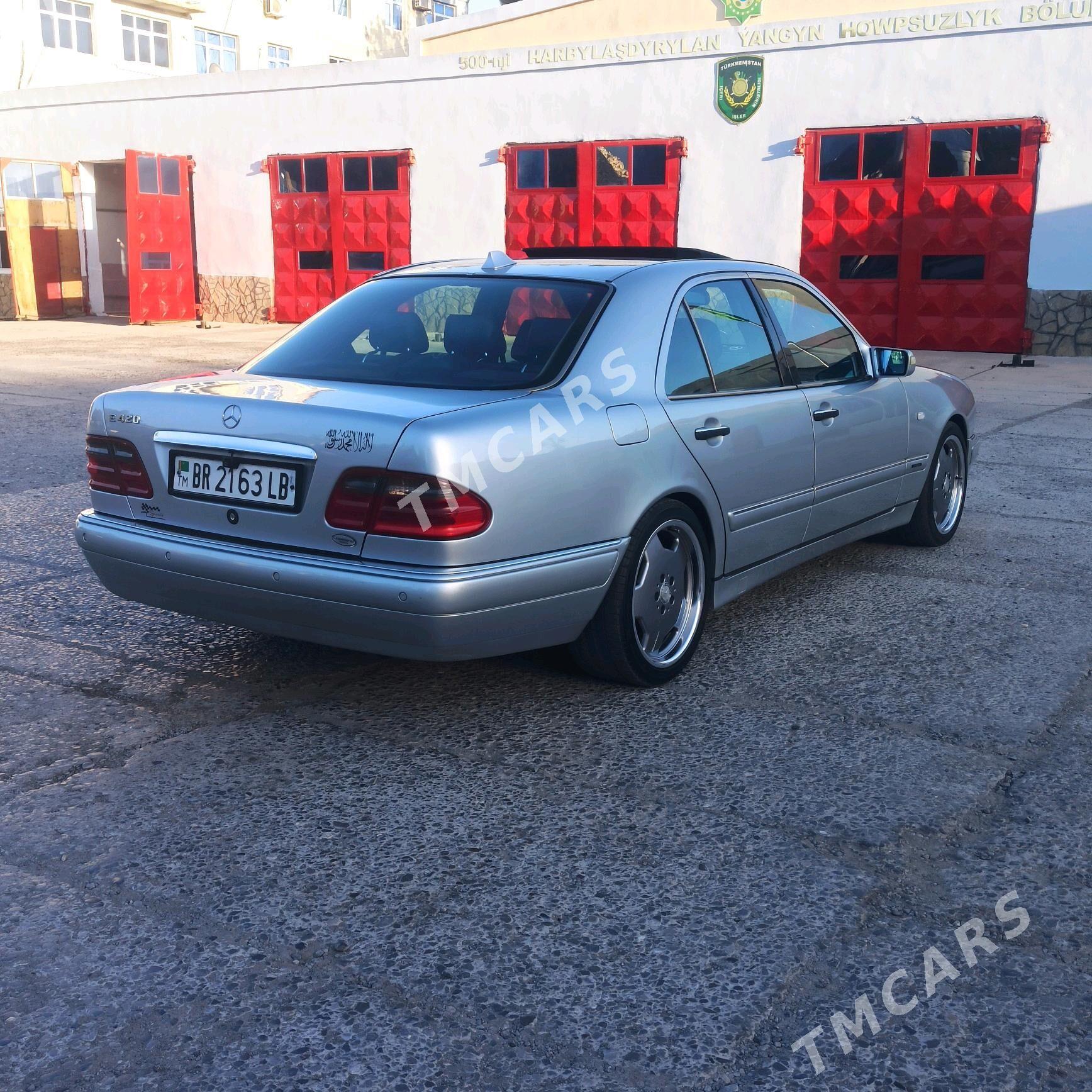 Mercedes-Benz E420 1996 - 96 000 TMT - Туркменабат - img 3