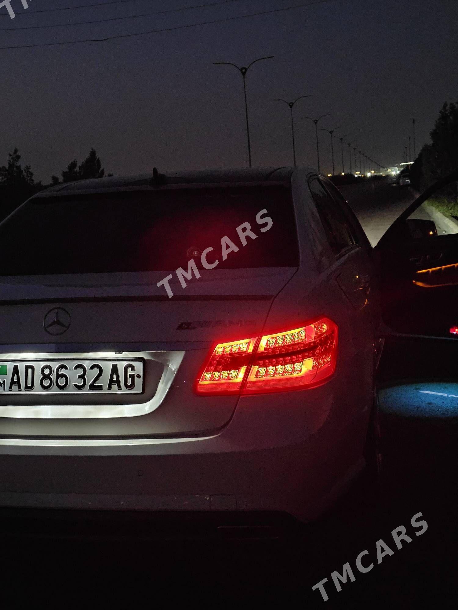Mercedes-Benz E350 2013 - 500 000 TMT - Чоганлы - img 10