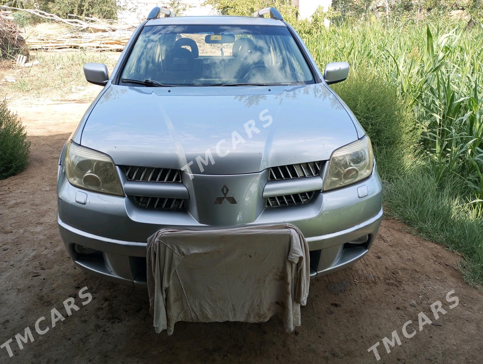 Mitsubishi Outlander 2004 - 100 000 TMT - Акдепе - img 2