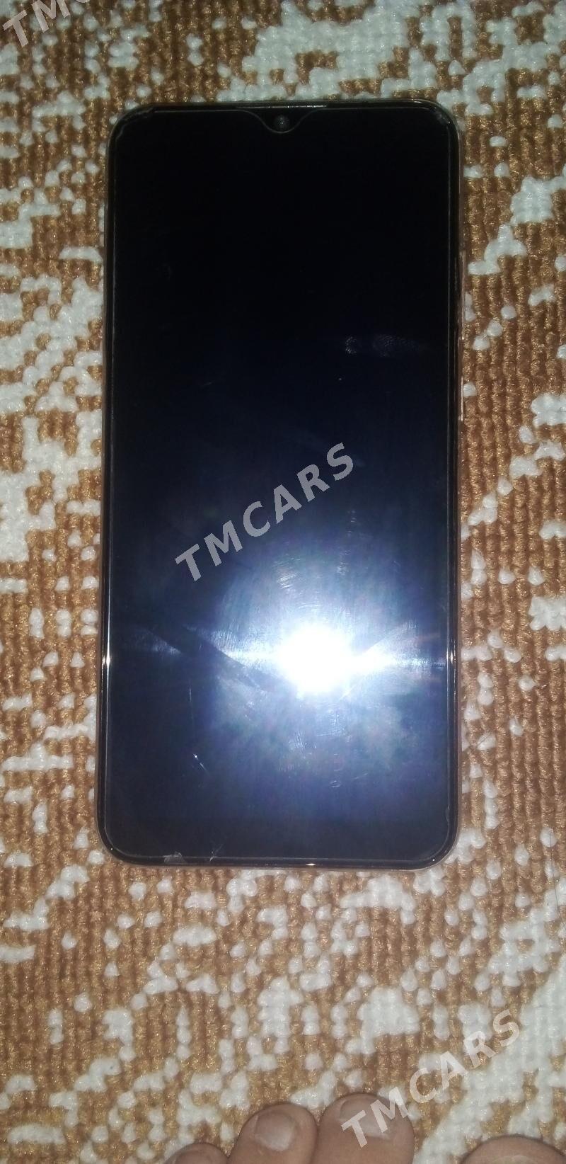 Huawei Y6 - Сейди - img 2