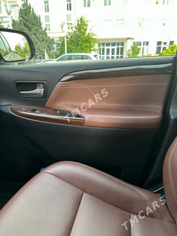Toyota Sienna 2016 - 475 000 TMT - Туркменабат - img 10