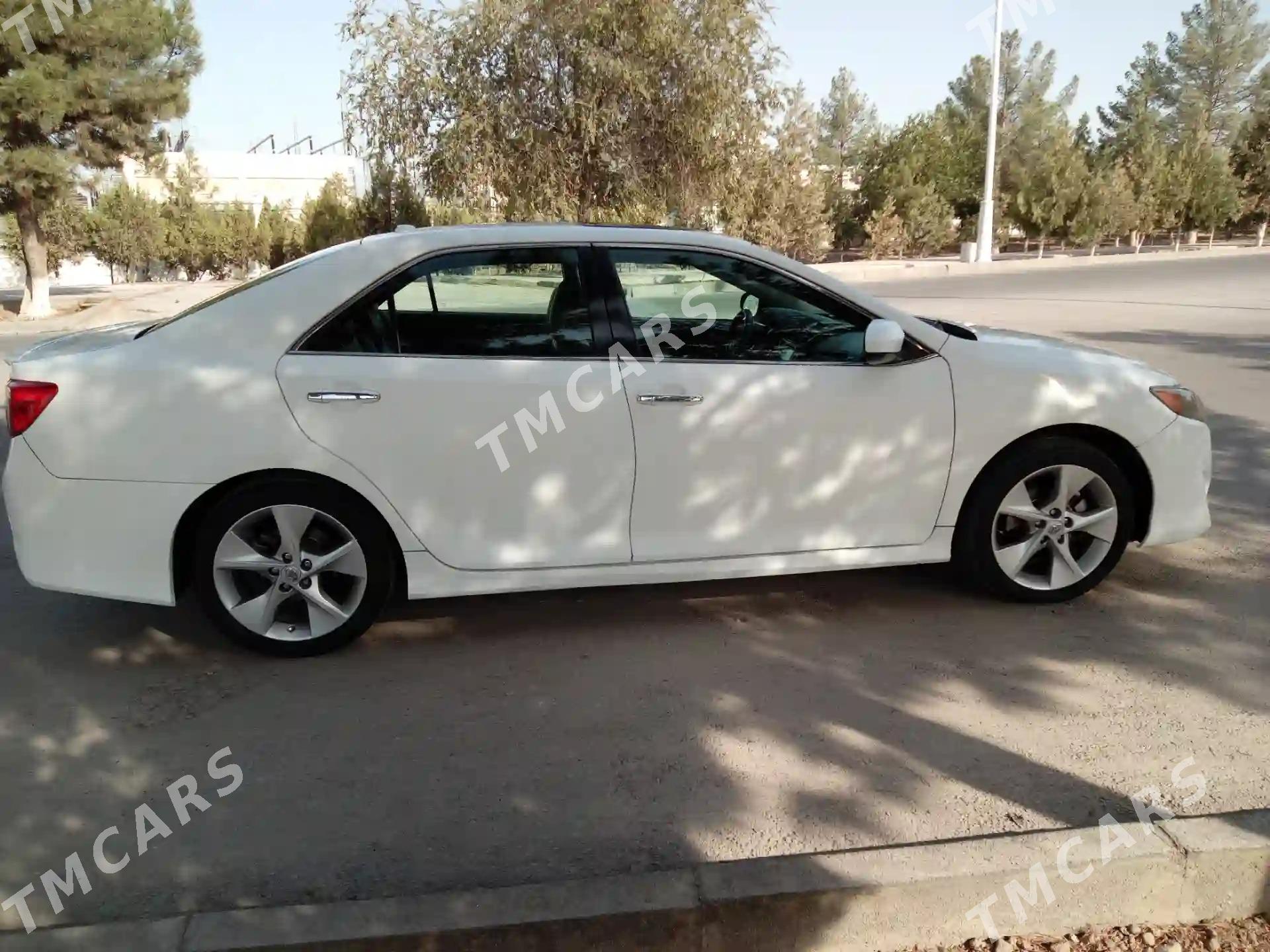 Toyota Camry 2013 - 220 000 TMT - Herrikgala - img 4