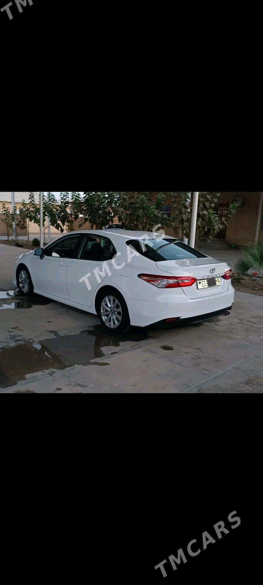 Toyota Camry 2019 - 300 000 TMT - Сакарчага - img 2