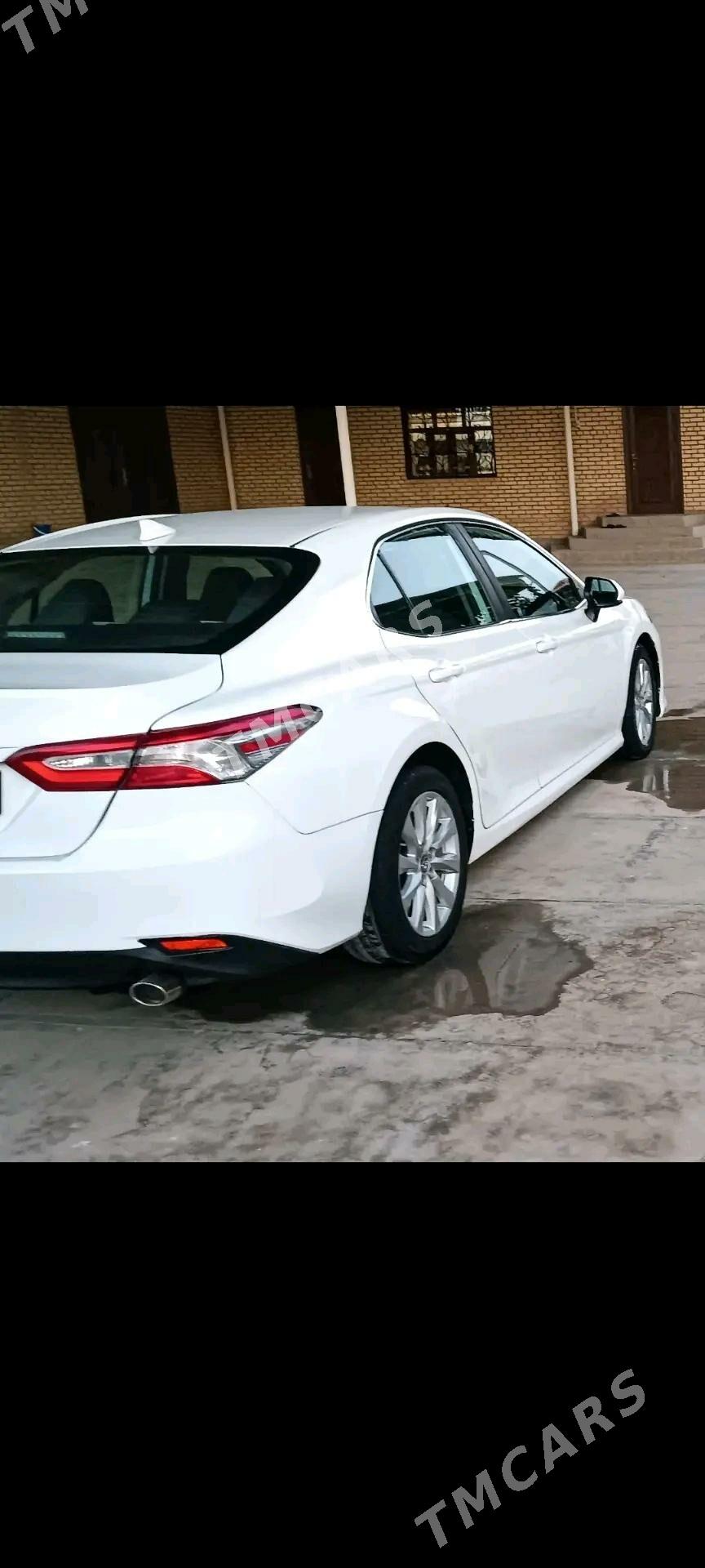 Toyota Camry 2019 - 300 000 TMT - Сакарчага - img 4