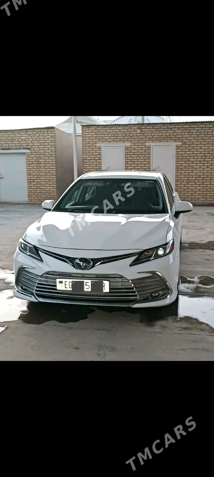 Toyota Camry 2019 - 300 000 TMT - Сакарчага - img 3