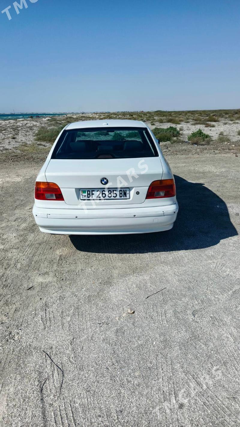 BMW E39 1998 - 90 000 TMT - Туркменбаши - img 4