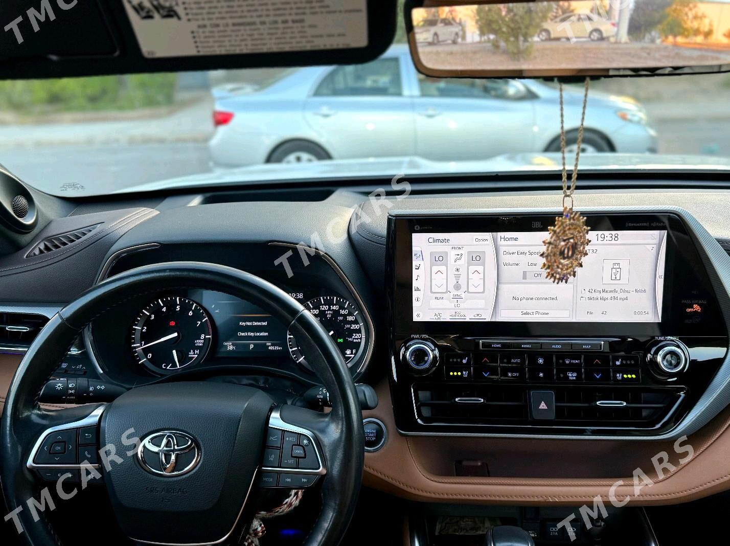 Toyota Highlander 2021 - 980 000 TMT - Ашхабад - img 8