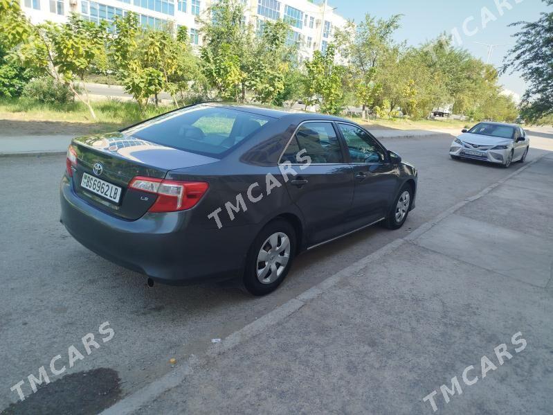 Toyota Camry 2012 - 190 000 TMT - Магданлы - img 3