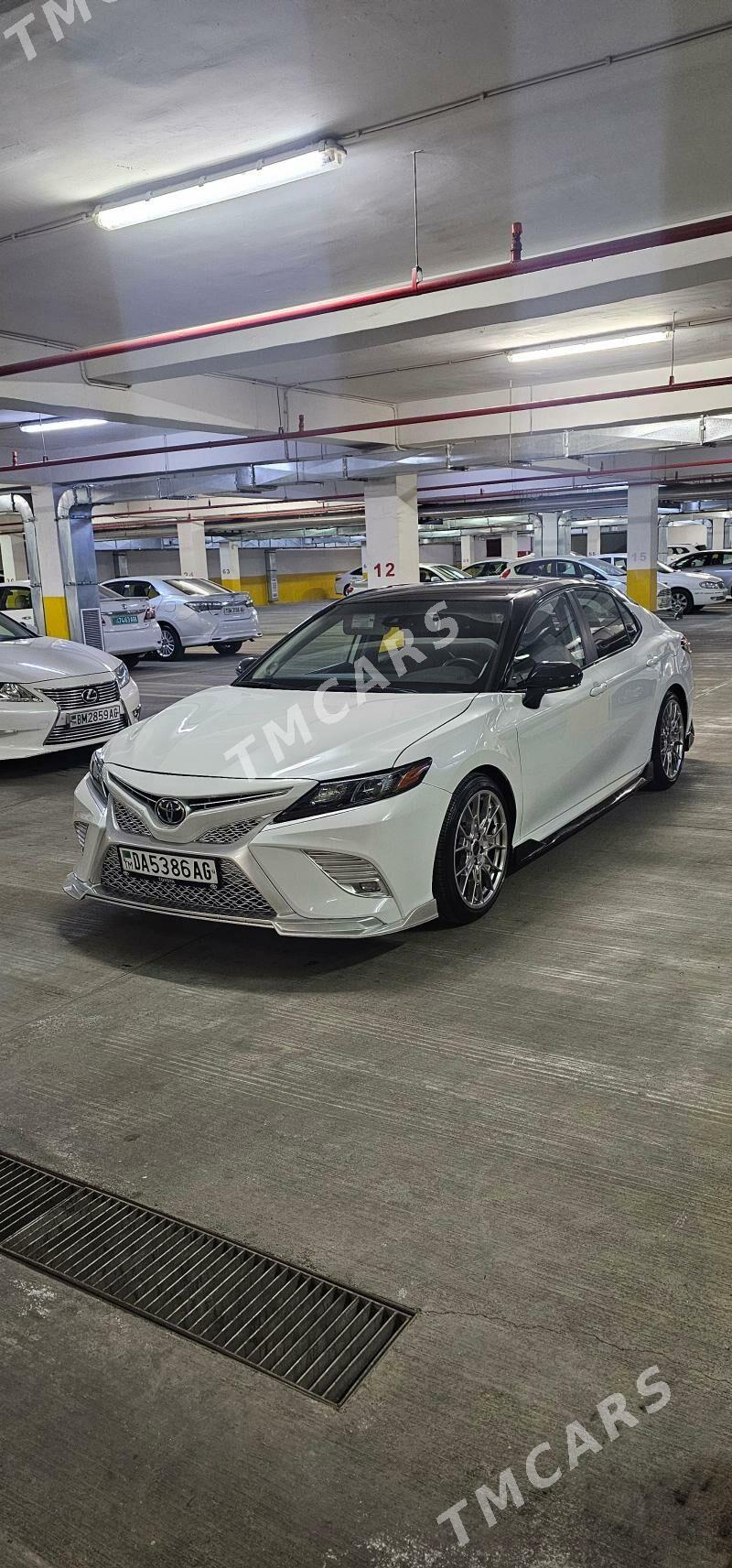 Toyota Camry 2023 - 345 000 TMT - Ашхабад - img 8
