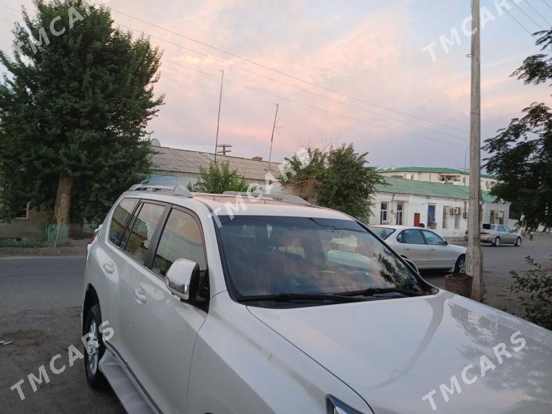 Toyota Land Cruiser Prado 2016 - 820 000 TMT - Хазар - img 3