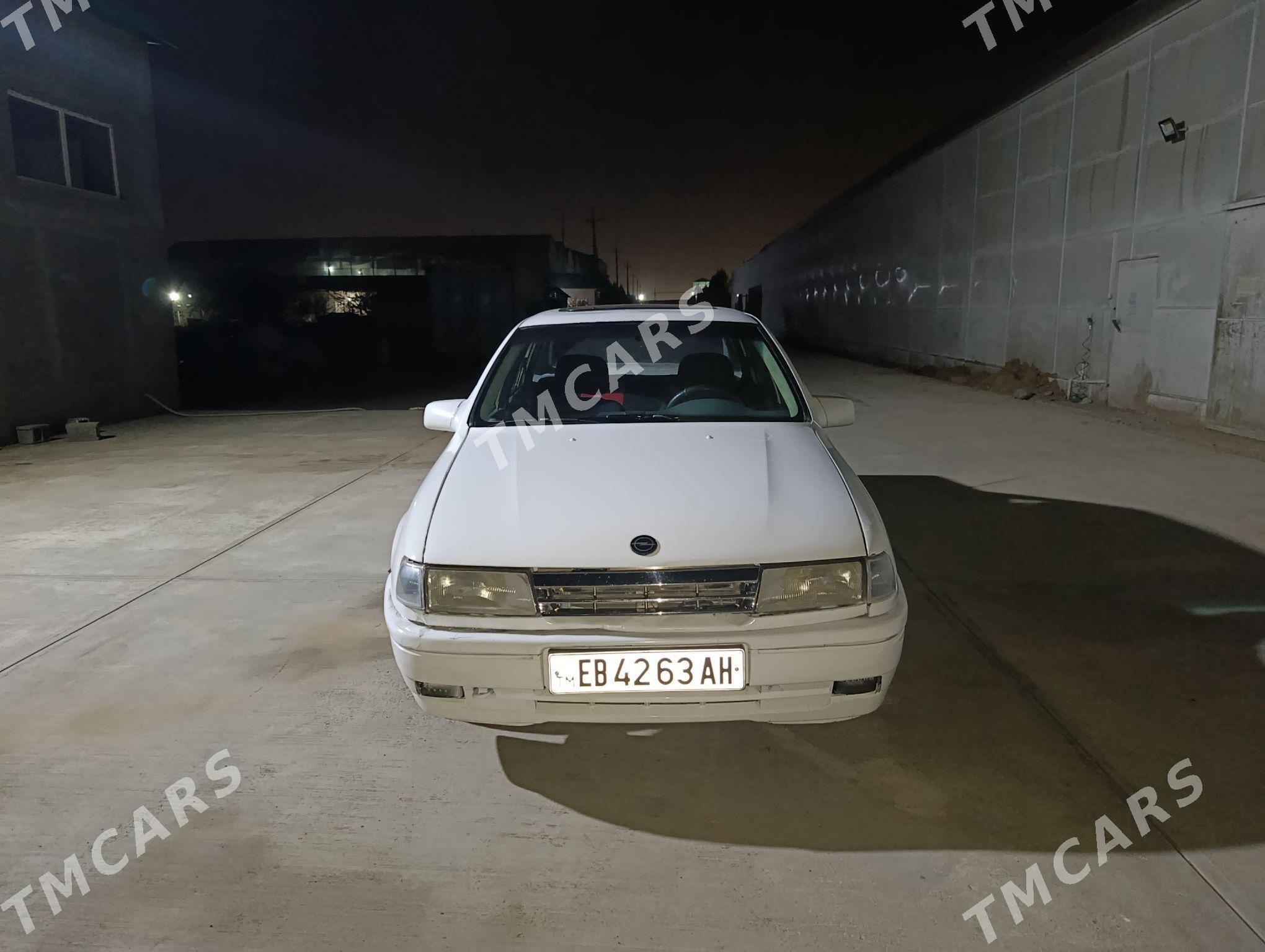 Opel Vectra 1990 - 35 000 TMT - Tejen - img 3