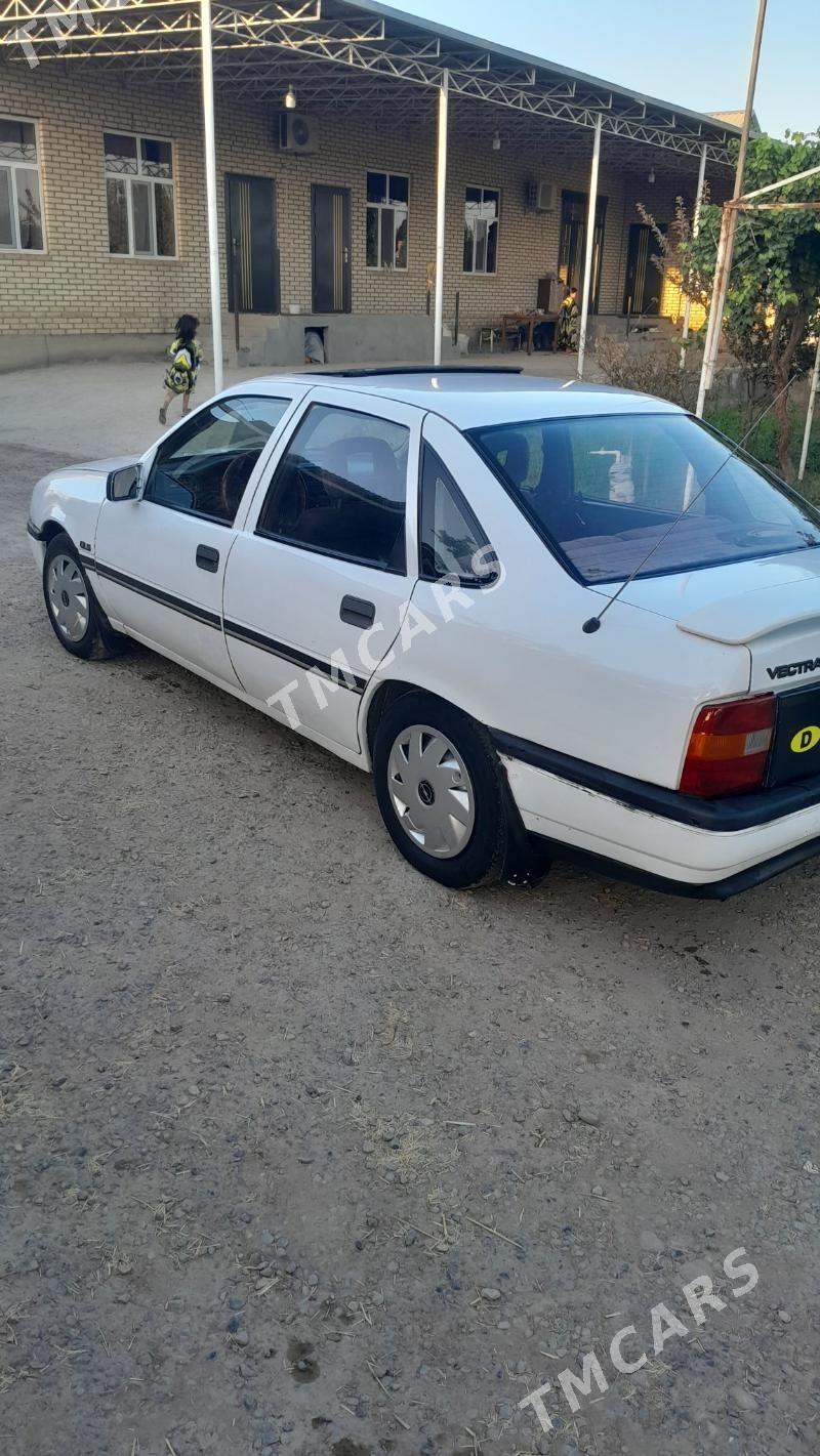 Opel Vectra 1990 - 19 000 TMT - Мары - img 3