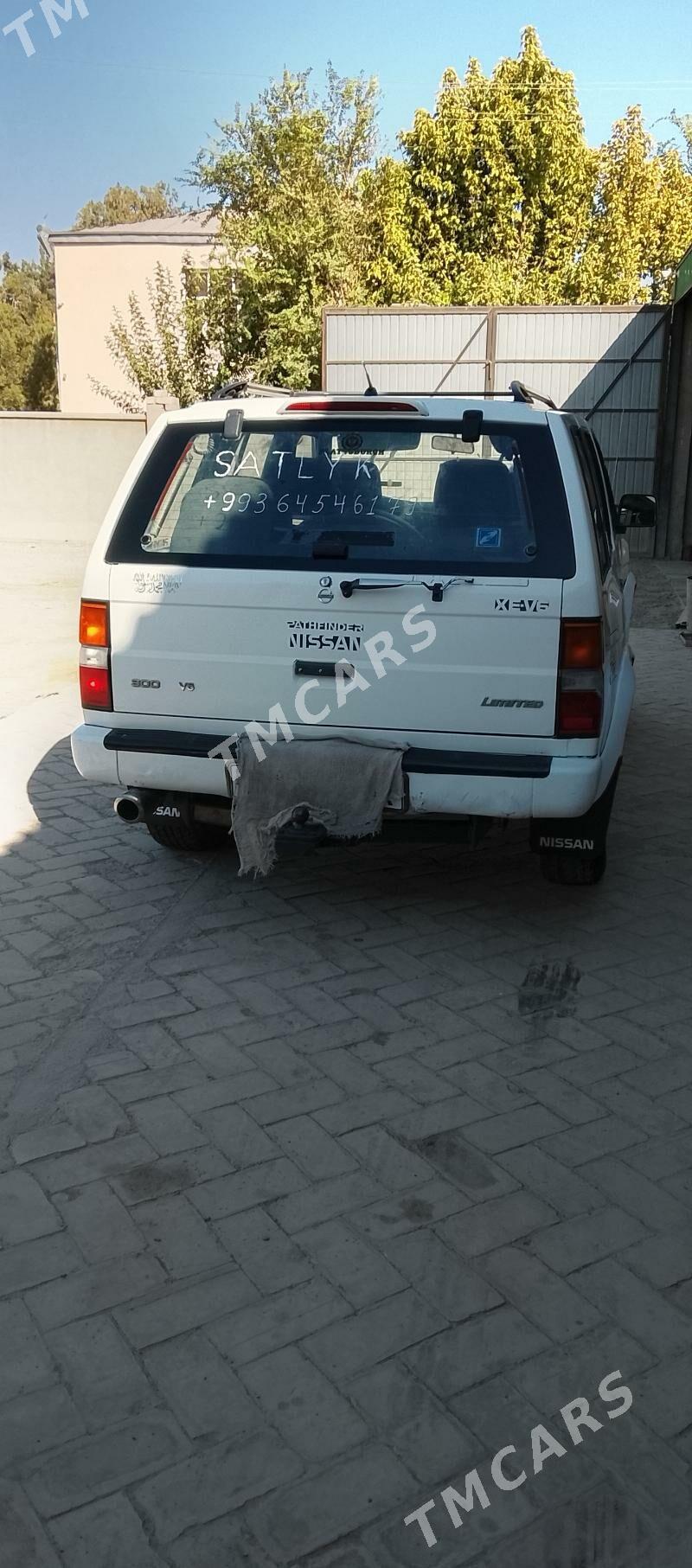 Nissan Pathfinder 1995 - 50 000 TMT - Туркменгала - img 6