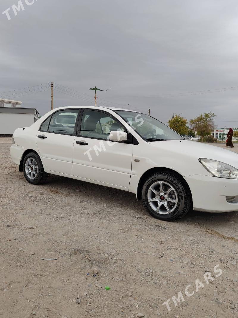 Mitsubishi Lancer 2004 - 85 000 TMT - Balkanabat - img 4