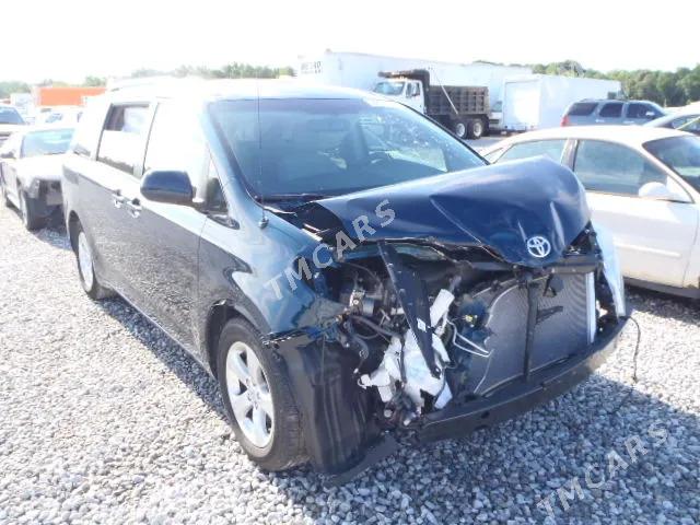 Toyota Sienna 2012 - 275 000 TMT - Дянев - img 8