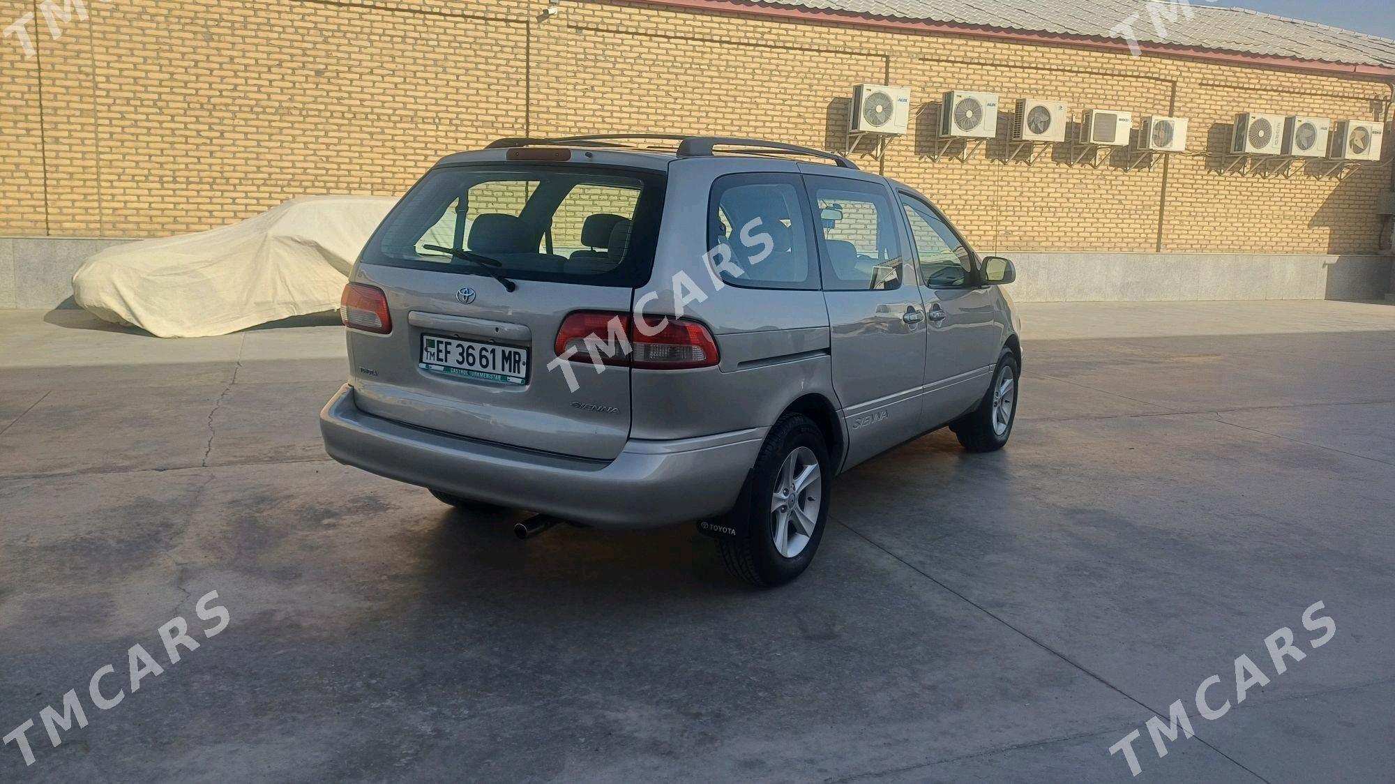 Toyota Sienna 2001 - 160 000 TMT - Mary - img 7
