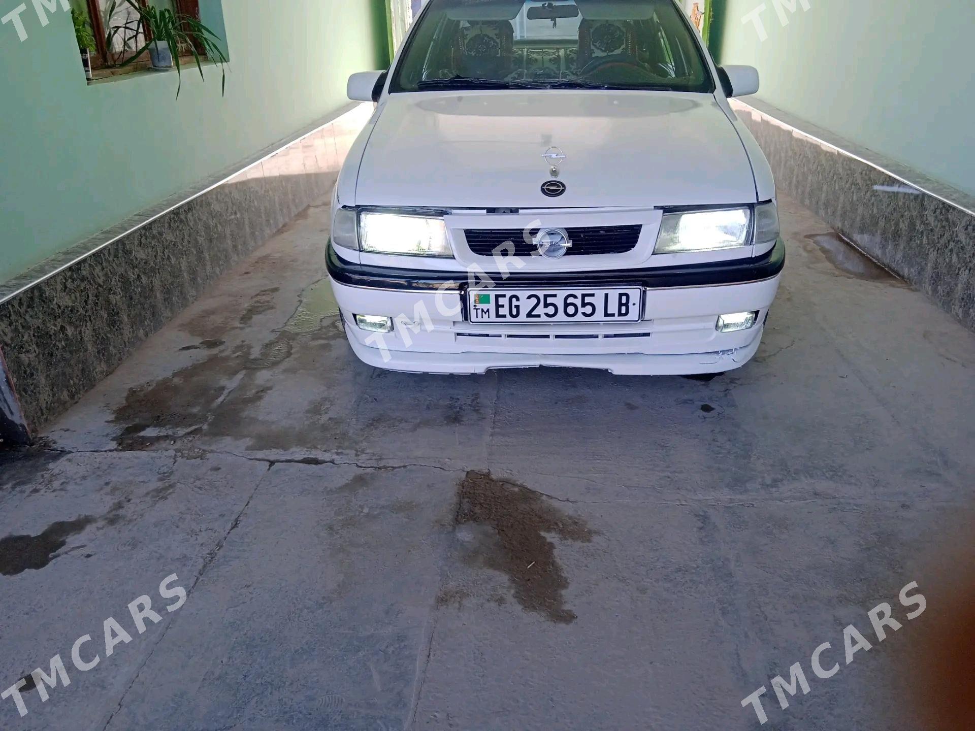 Opel Vectra 1992 - 41 000 TMT - Çärjew - img 2