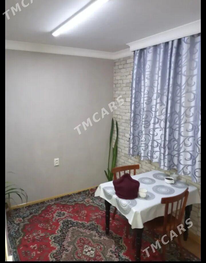 Мкр Нефтянник 4-х комнатная - Türkmenabat - img 4