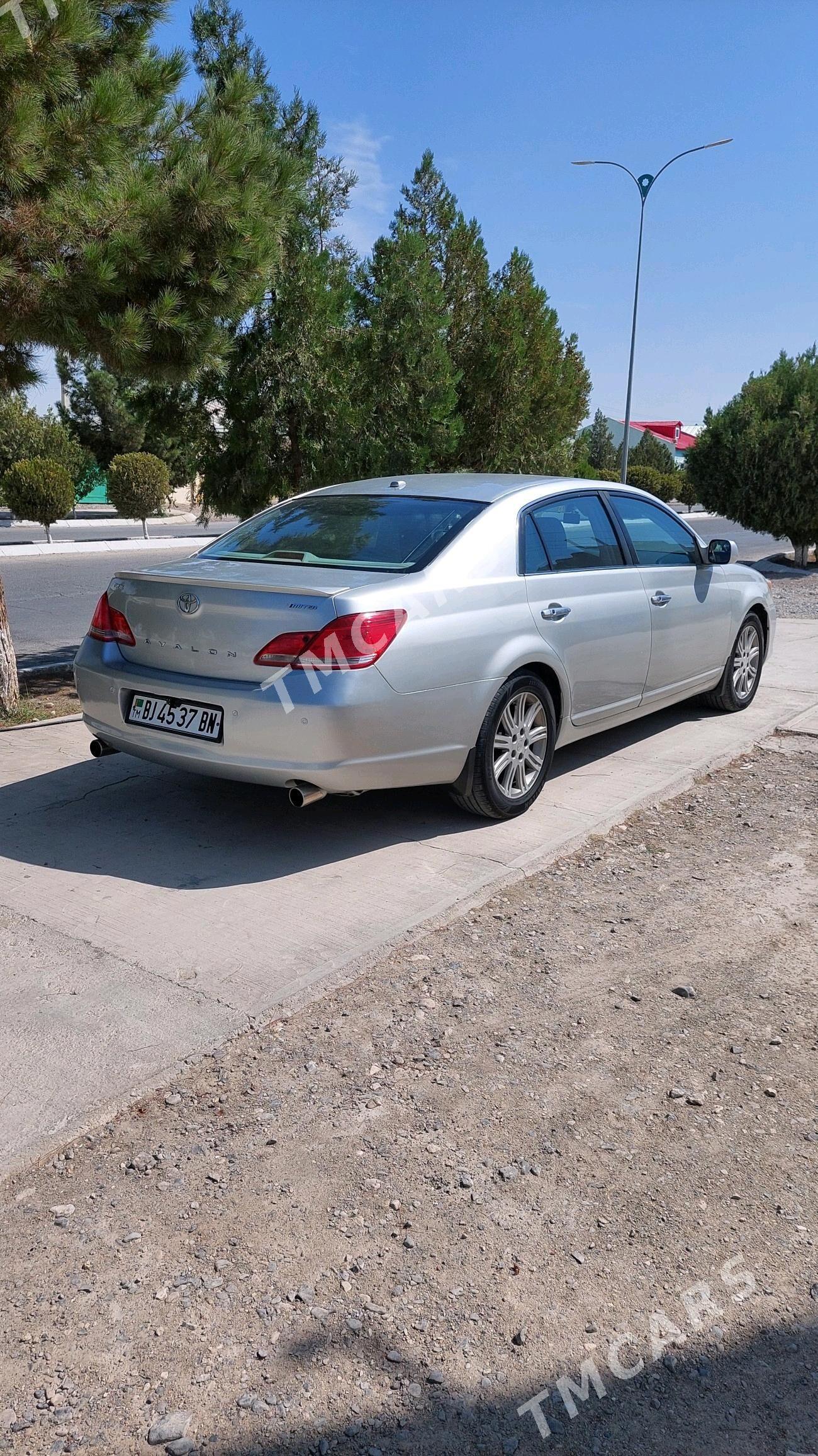 Toyota Avalon 2005 - 155 000 TMT - Gyzylarbat - img 3