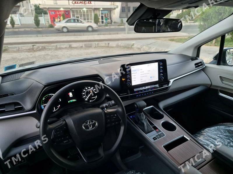 Toyota Sienna 2022 - 515 000 TMT - Байрамали - img 2