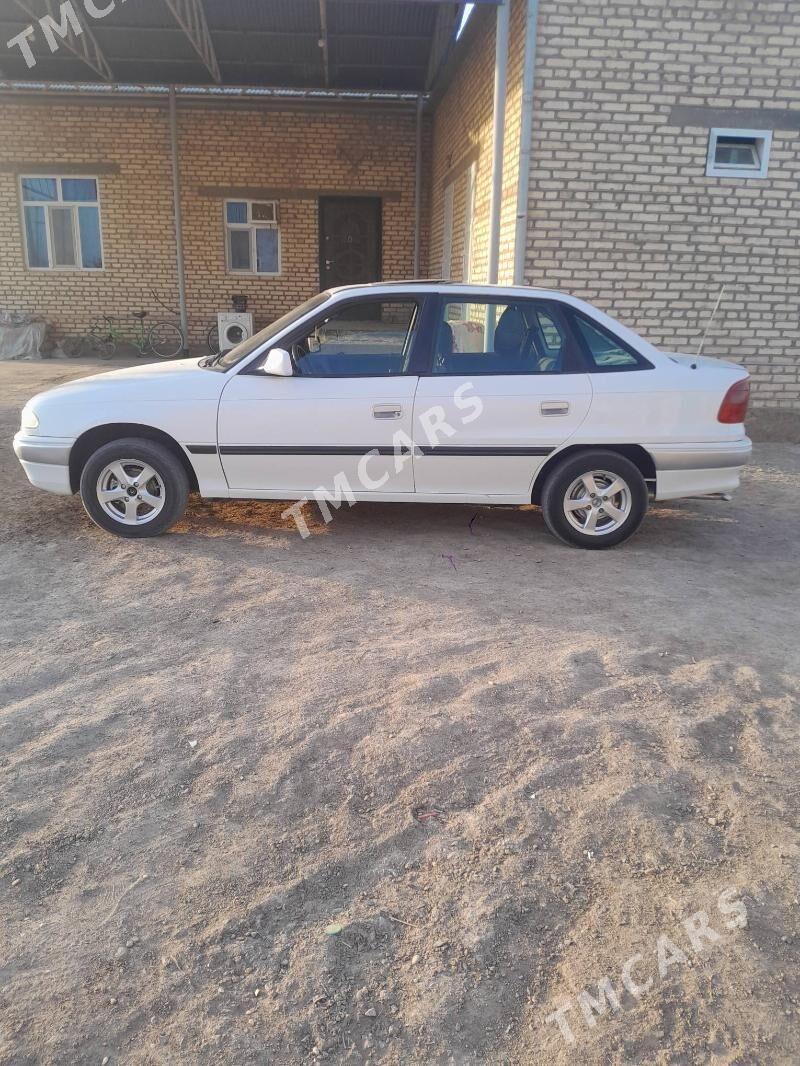 Opel Astra 1993 - 35 000 TMT - Babadaýhan - img 3