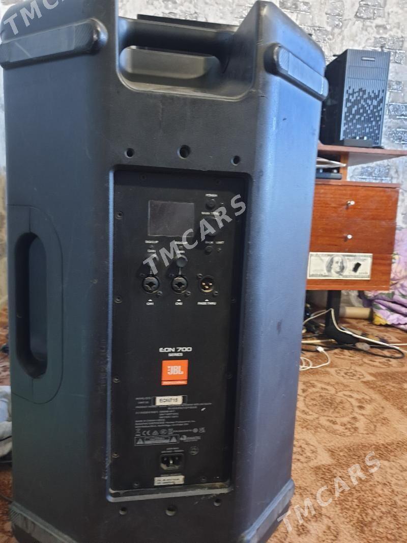 JBL EON 715 - Саят - img 2