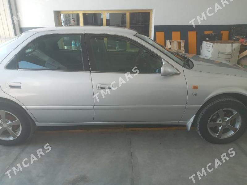 Toyota Camry 2001 - 160 000 TMT - Мары - img 2