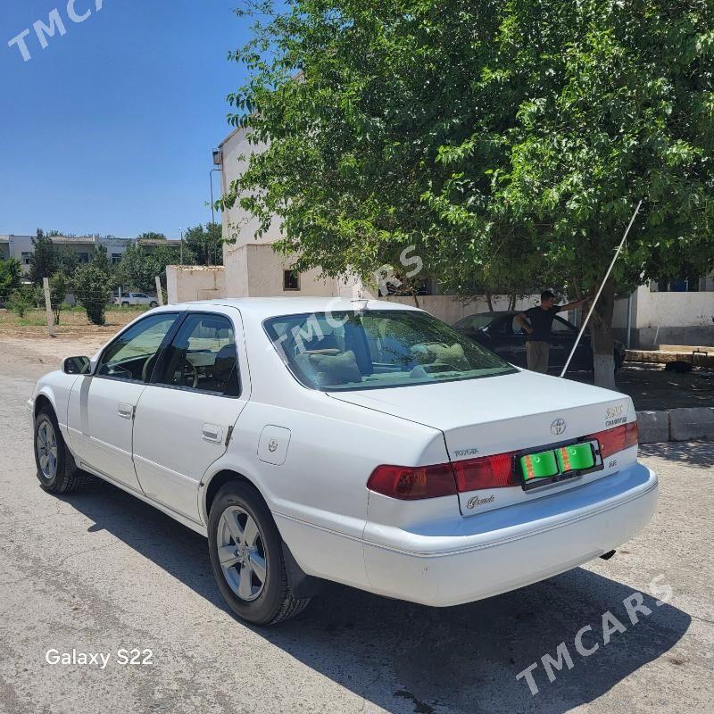 Toyota Camry 2000 - 140 000 TMT - Магданлы - img 2