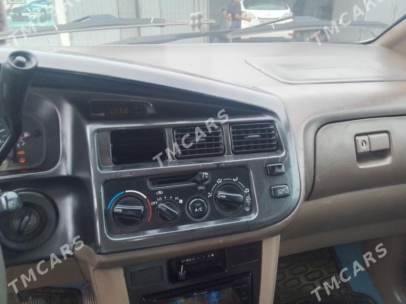 Toyota Sienna 2000 - 125 000 TMT - Туркменбаши - img 3