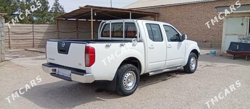 Nissan Navara 2012 - 130 000 TMT - Aşgabat - img 9