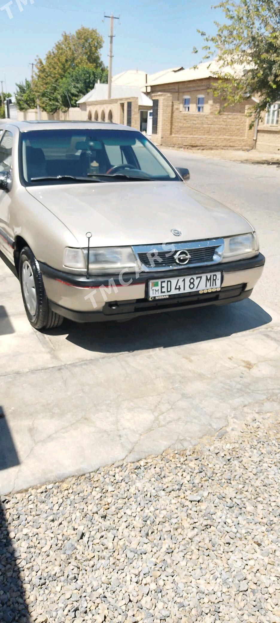 Opel Astra 1990 - 40 000 TMT - Mary - img 4