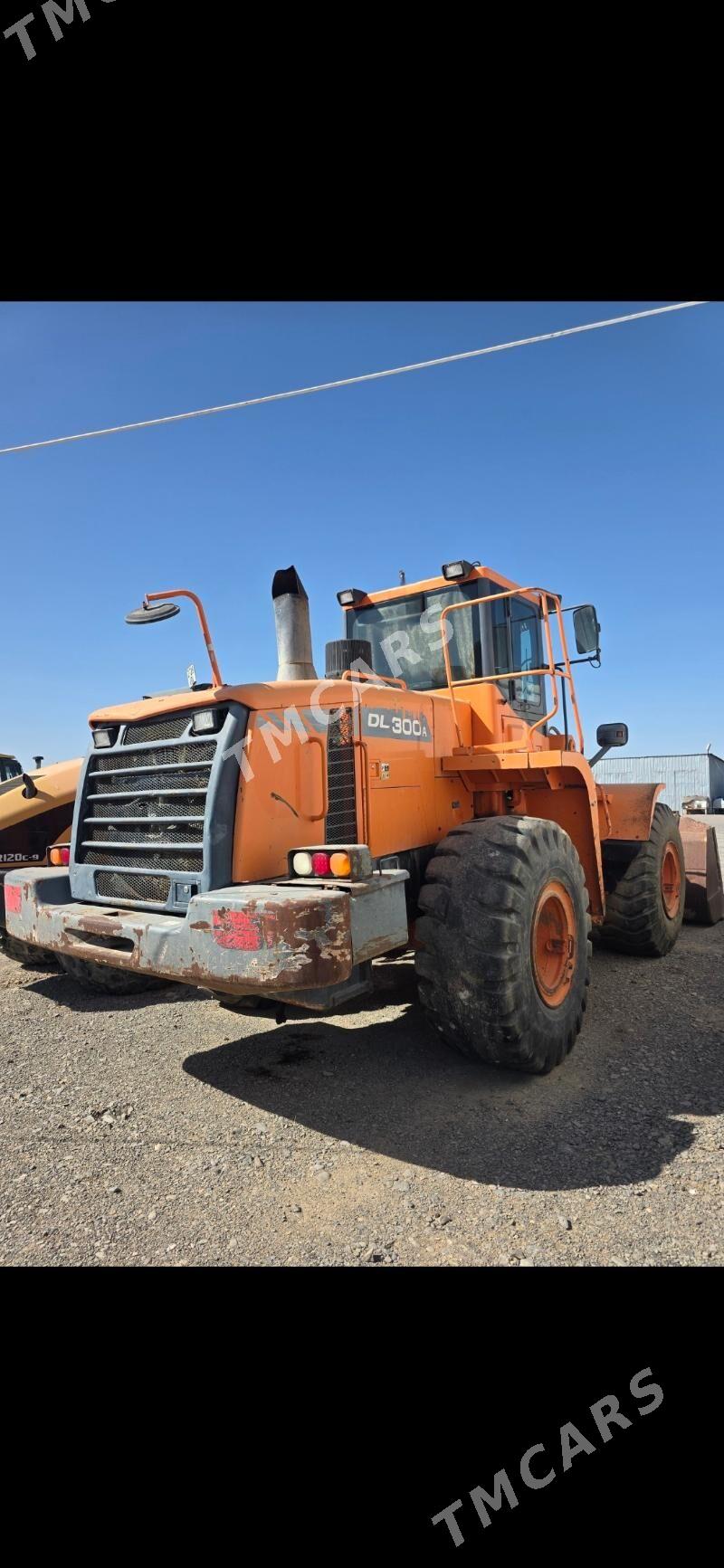 Caterpillar Excavator 2014 - 2 400 000 TMT - Aşgabat - img 2