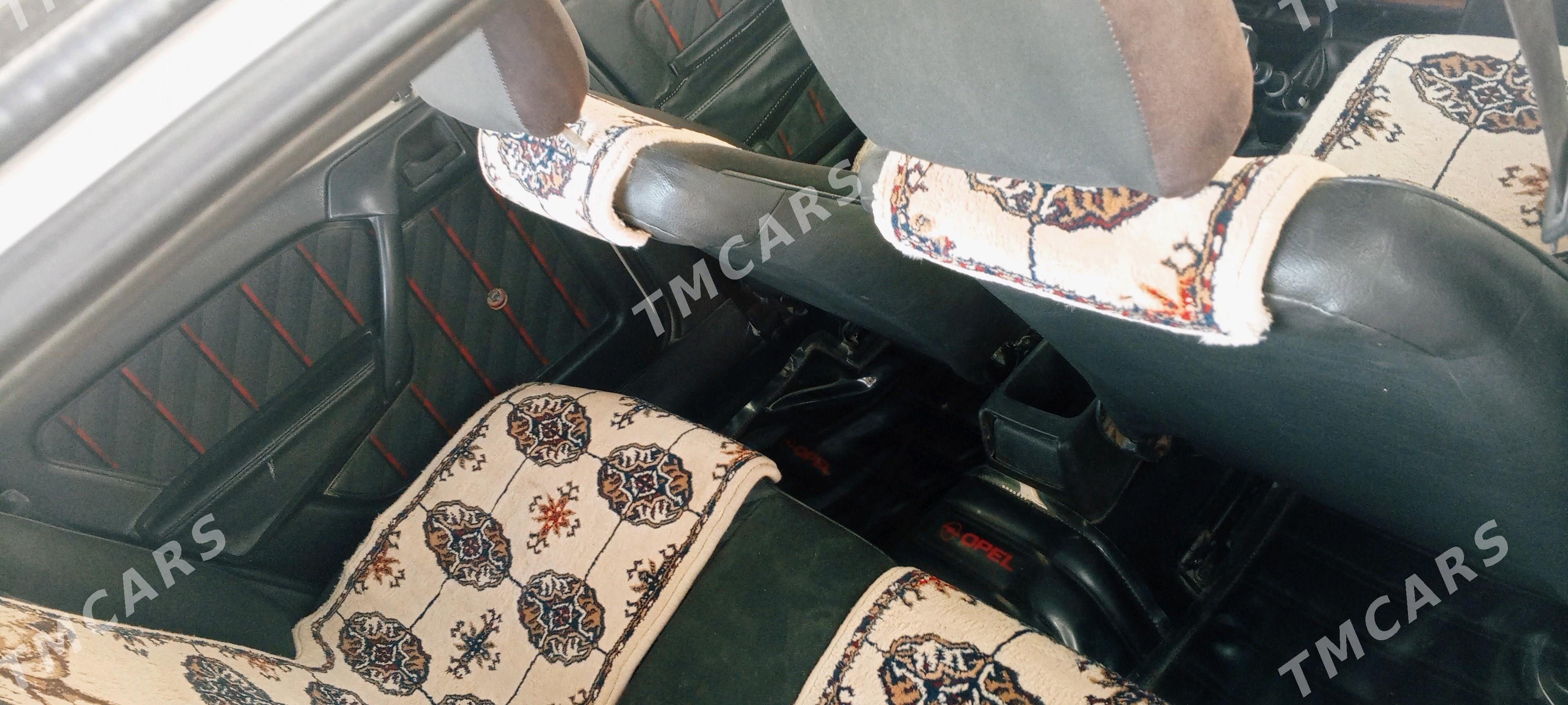 Opel Vectra 1993 - 38 000 TMT - Махтумкули - img 3