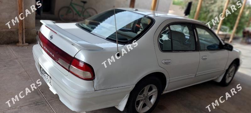 Nissan Maxima 1995 - 60 000 TMT - Гурбансолтан Едже - img 2