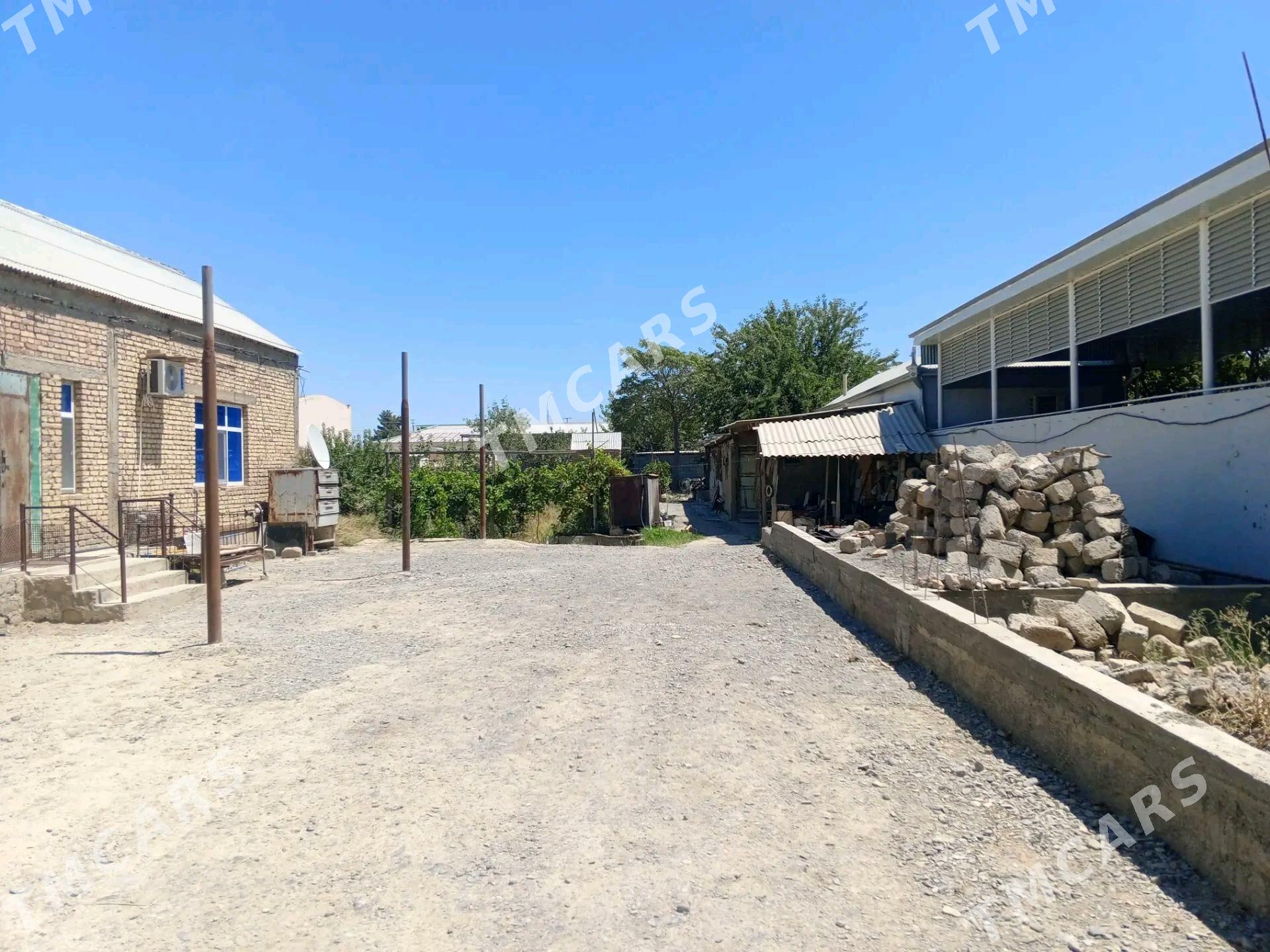 Satlyk jay 3kom. 100m² - Гёкдепе - img 2