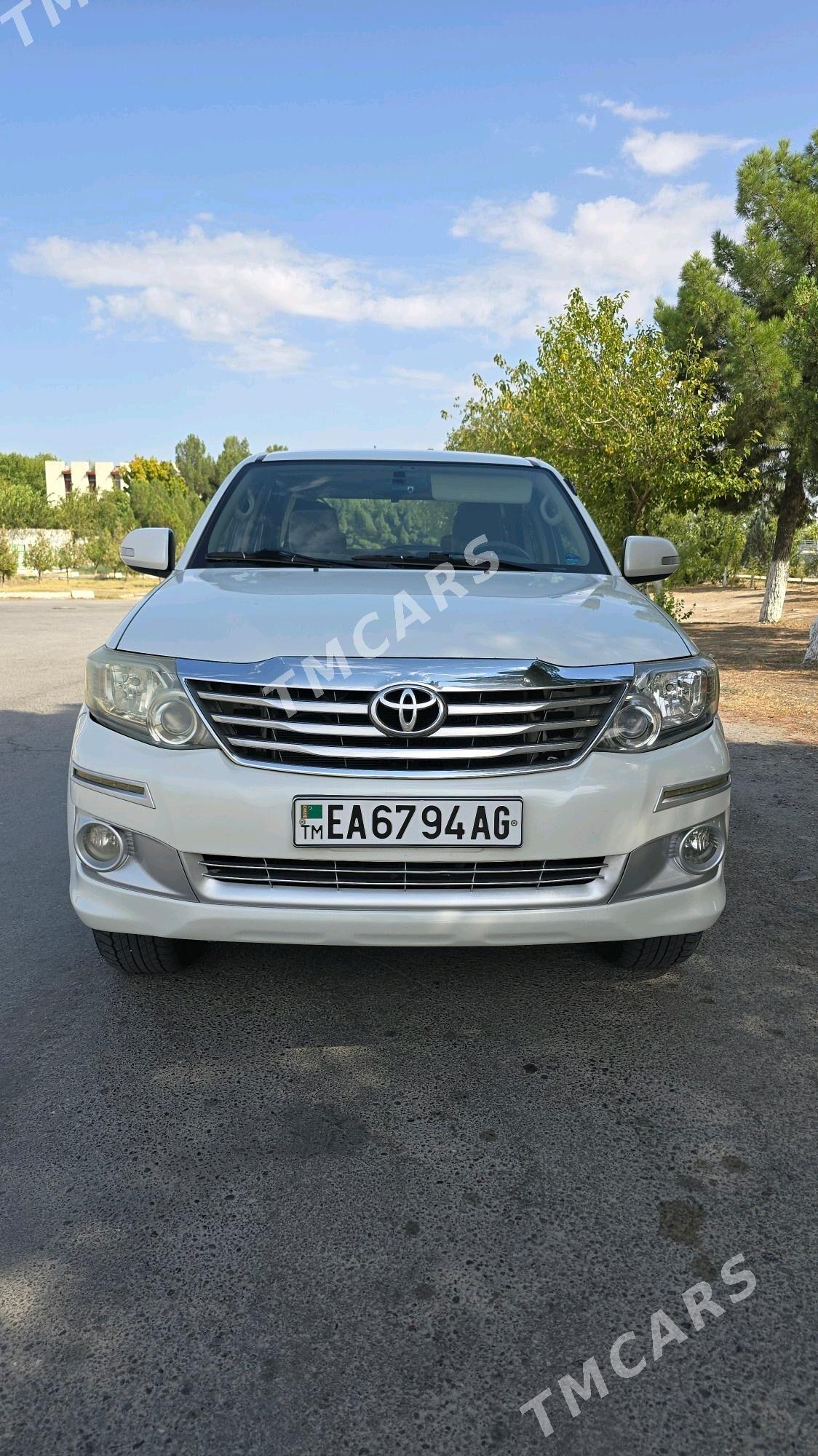 Toyota Fortuner 2012 - 310 000 TMT - Nebitgaz (Andalib-Ankara köç.) - img 1