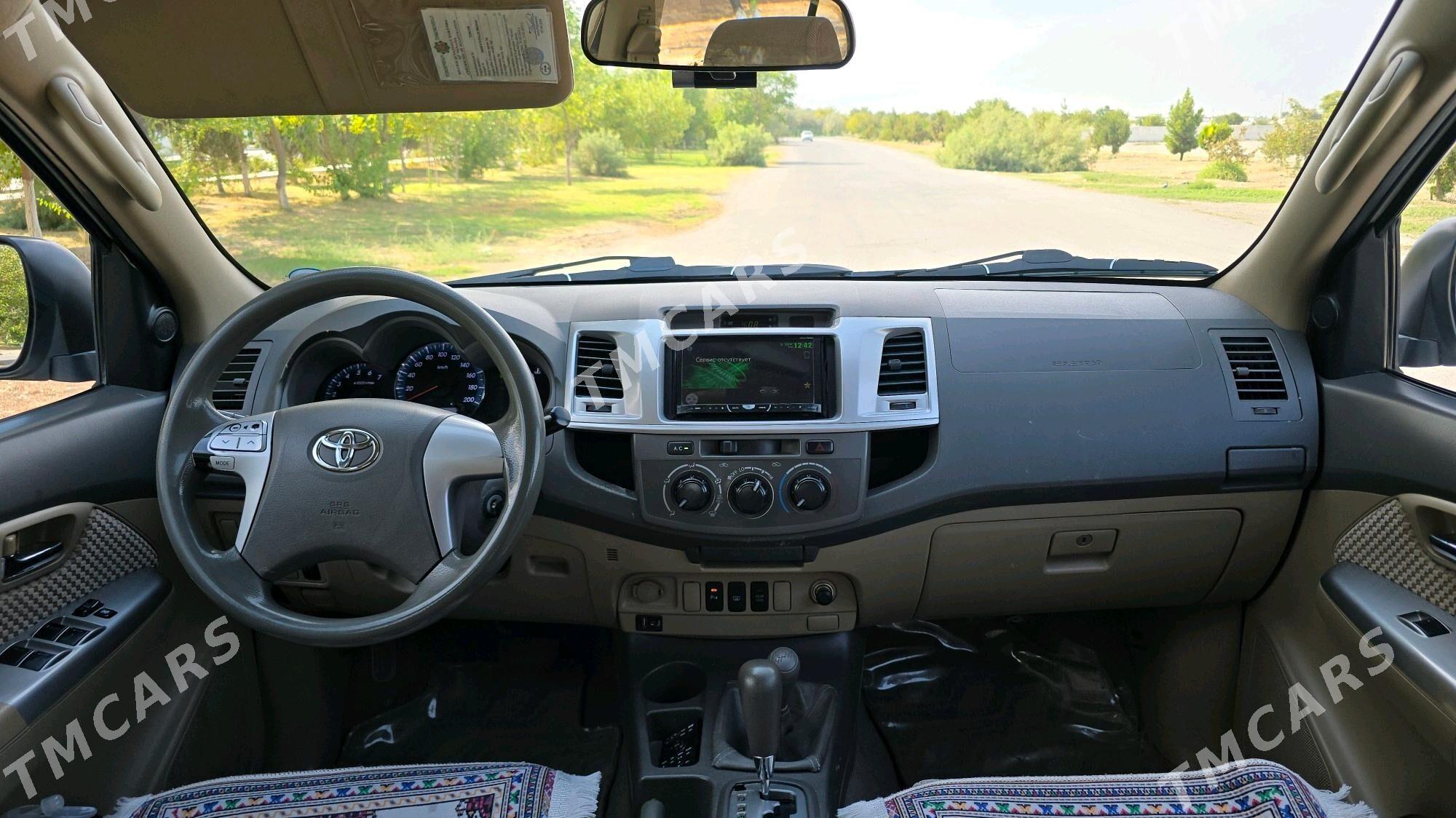 Toyota Fortuner 2012 - 310 000 TMT - Nebitgaz (Andalib-Ankara köç.) - img 8