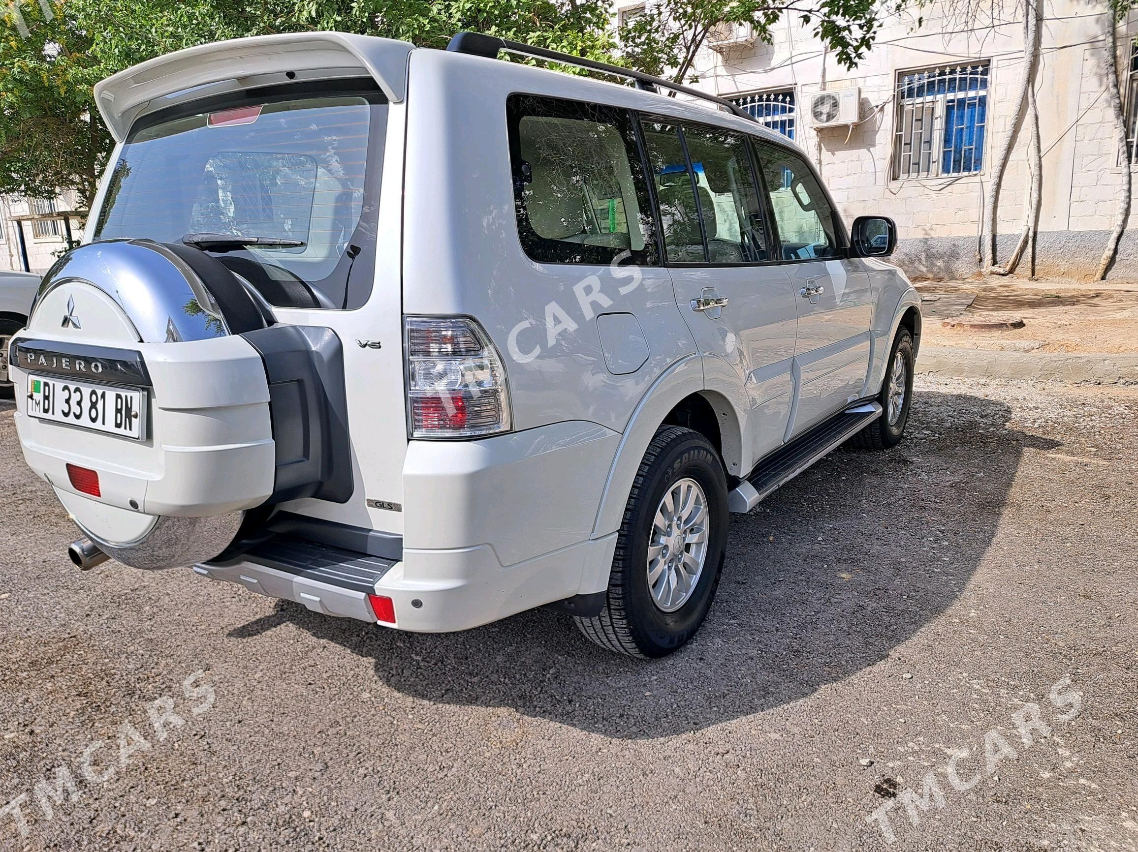 Mitsubishi Pajero 2014 - 285 000 TMT - Туркменбаши - img 3