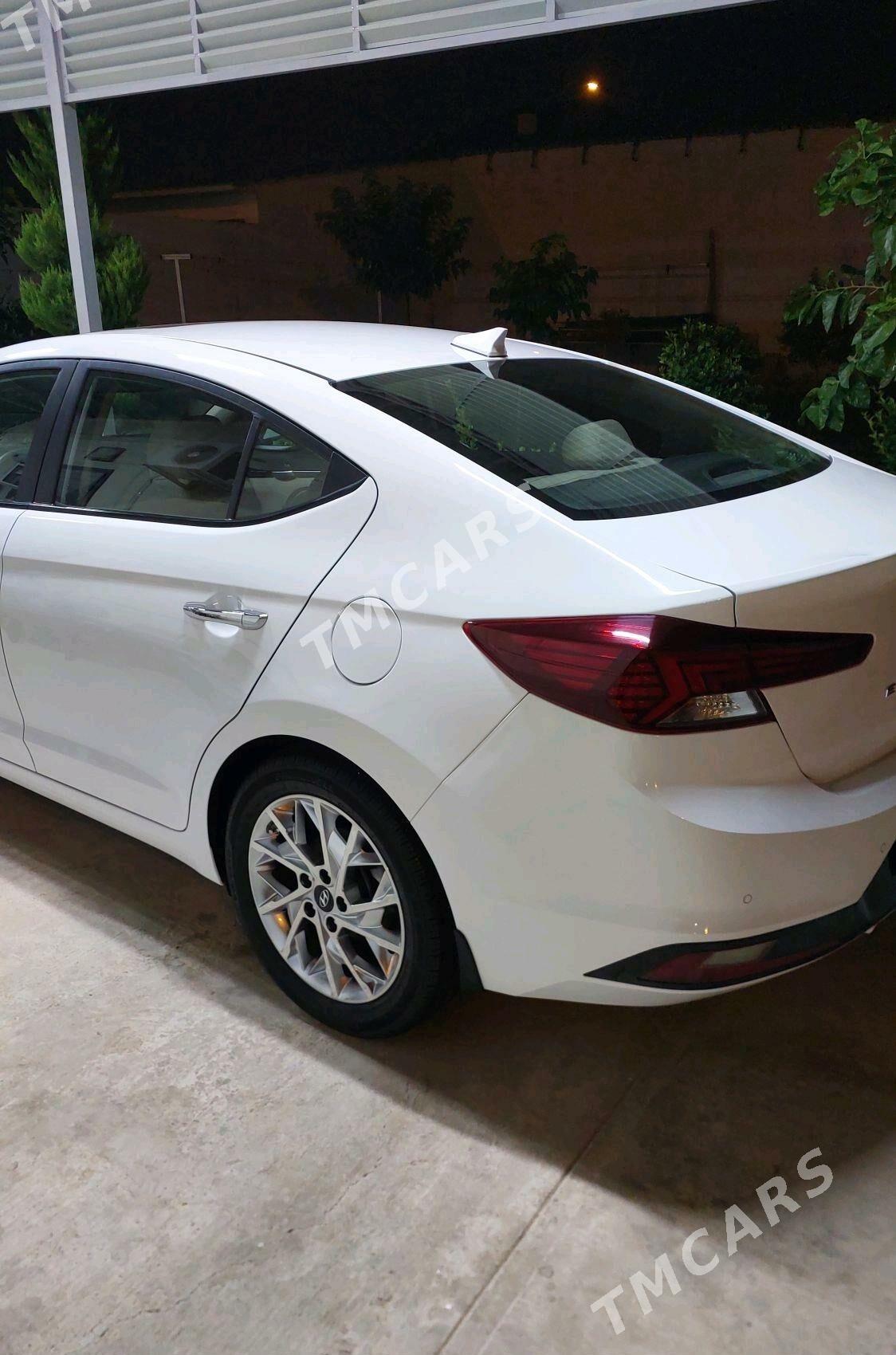 Hyundai Elantra 2020 - 240 000 TMT - Aşgabat - img 3