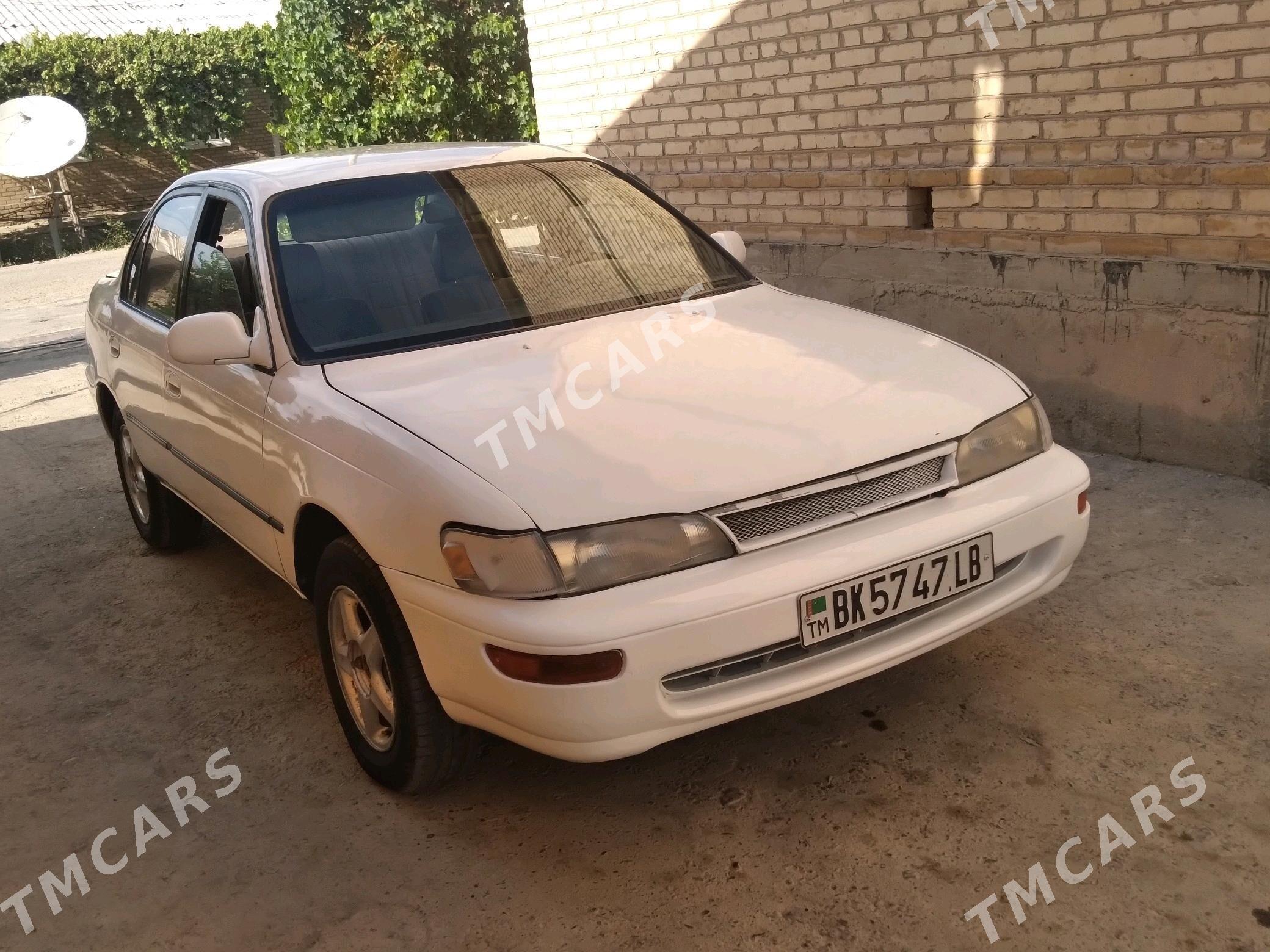 Toyota Corolla 1994 - 45 000 TMT - Saýat - img 4