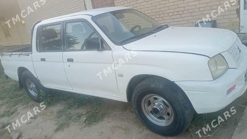 Mitsubishi L200 2004 - 55 000 TMT - Çärjew - img 1