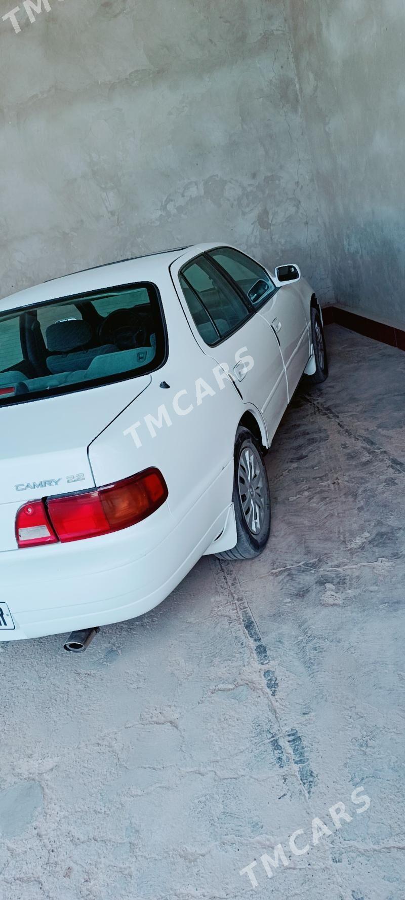 Toyota Camry 1996 - 89 000 TMT - Векильбазар - img 2