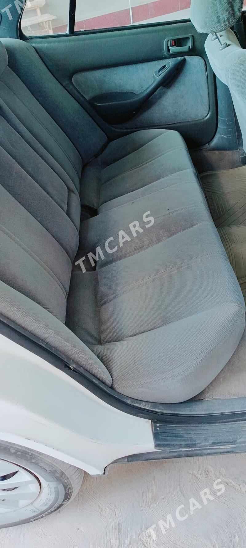 Toyota Camry 1996 - 89 000 TMT - Векильбазар - img 3