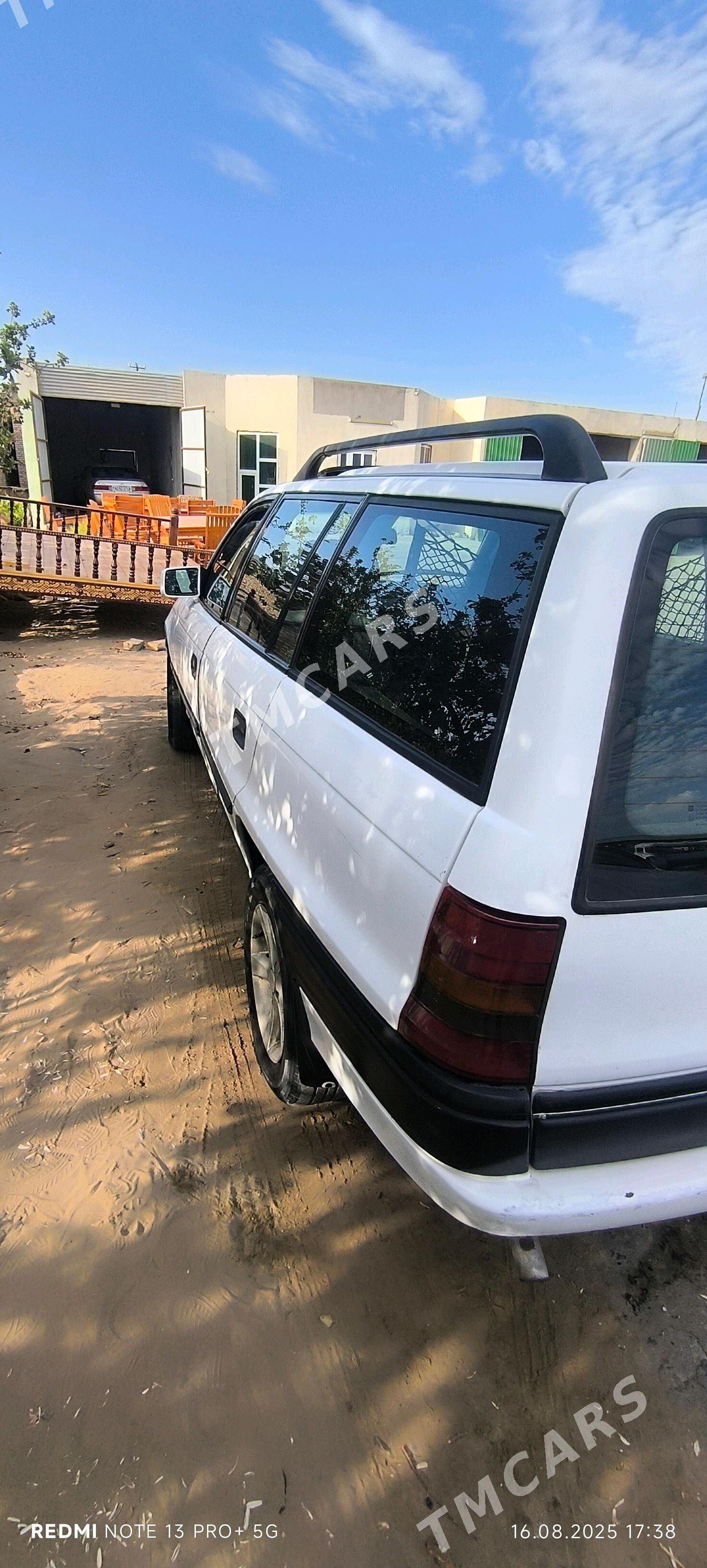 Opel Astra 1994 - 33 000 TMT - Чарджоу - img 2