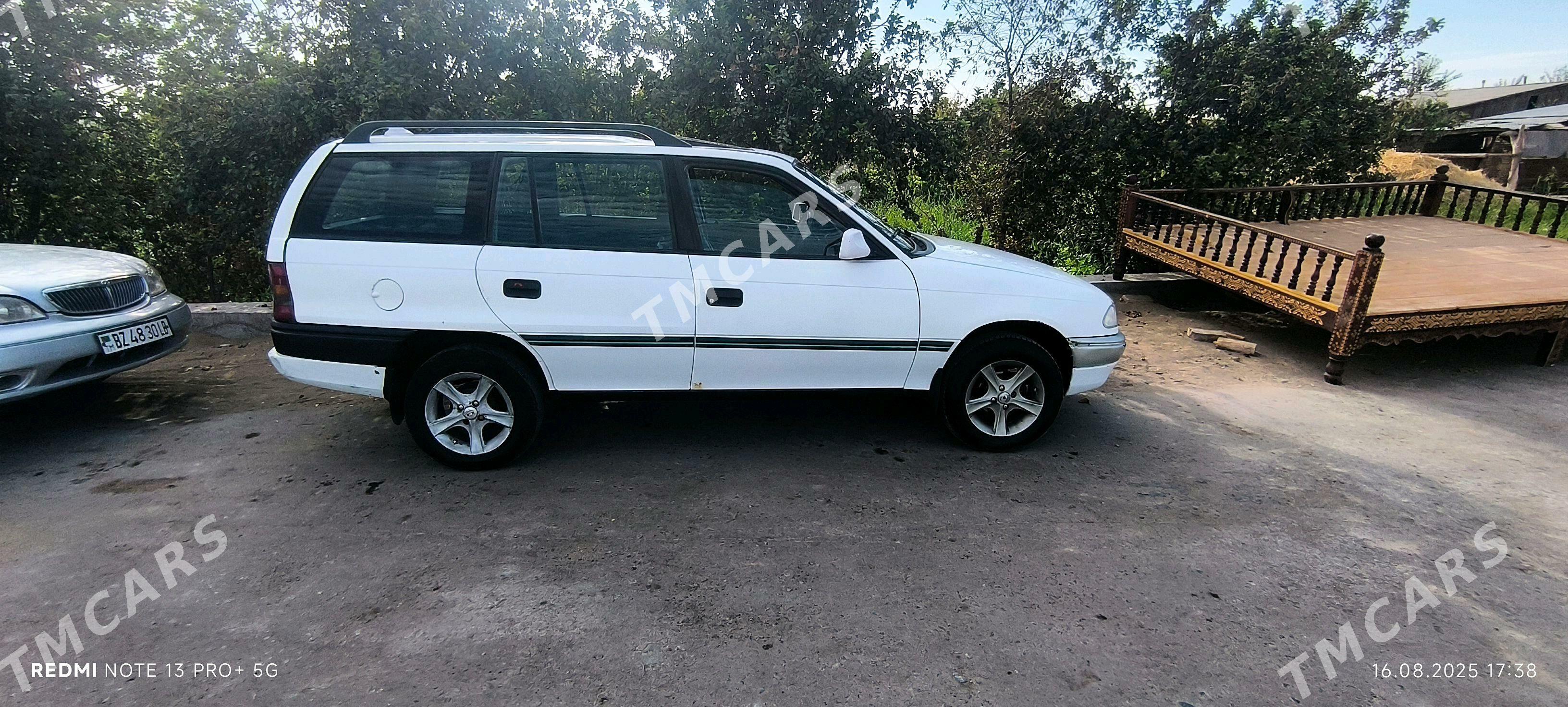 Opel Astra 1994 - 33 000 TMT - Чарджоу - img 3