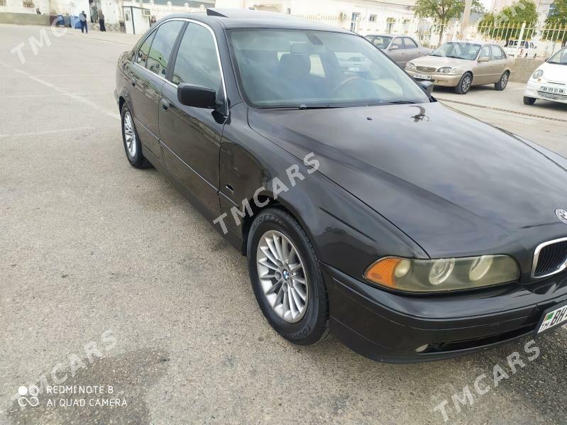 BMW E39 2000 - 120 000 TMT - Балканабат - img 3