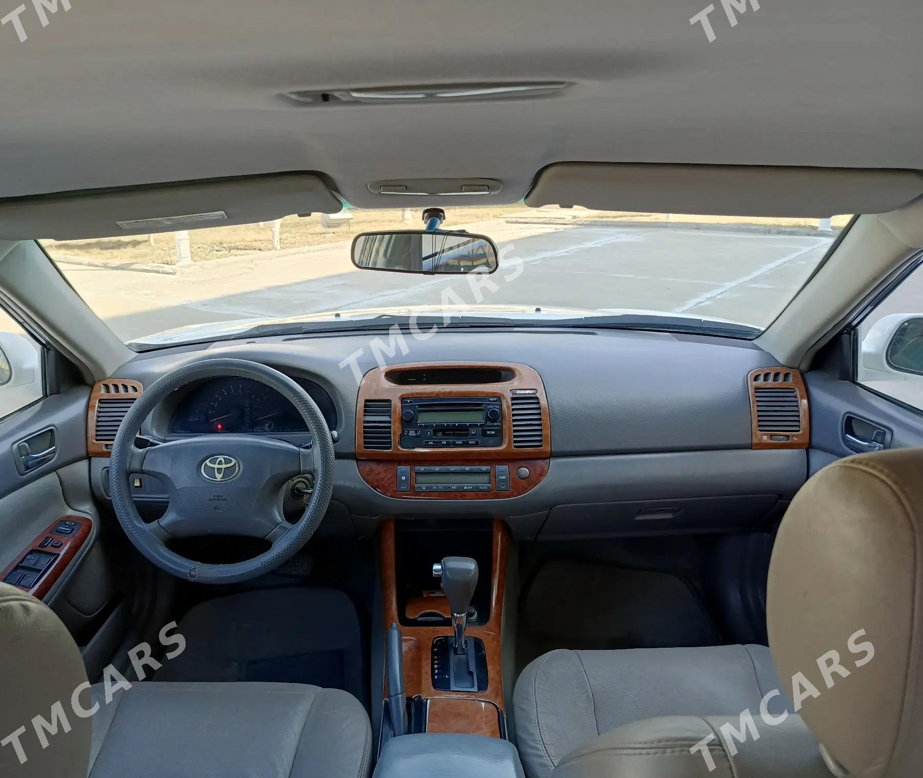 Toyota Camry 2004 - 158 000 TMT - Дашогуз - img 5